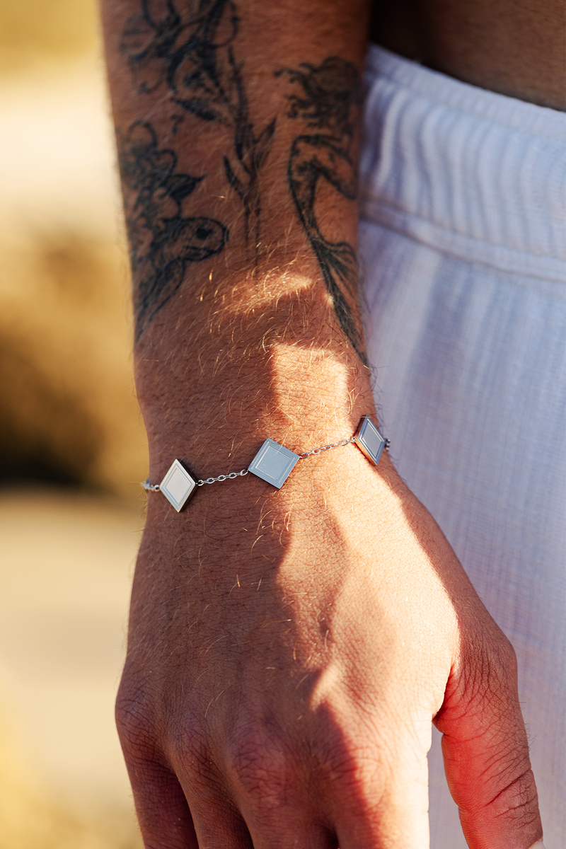 MOITIÈ BRACELET