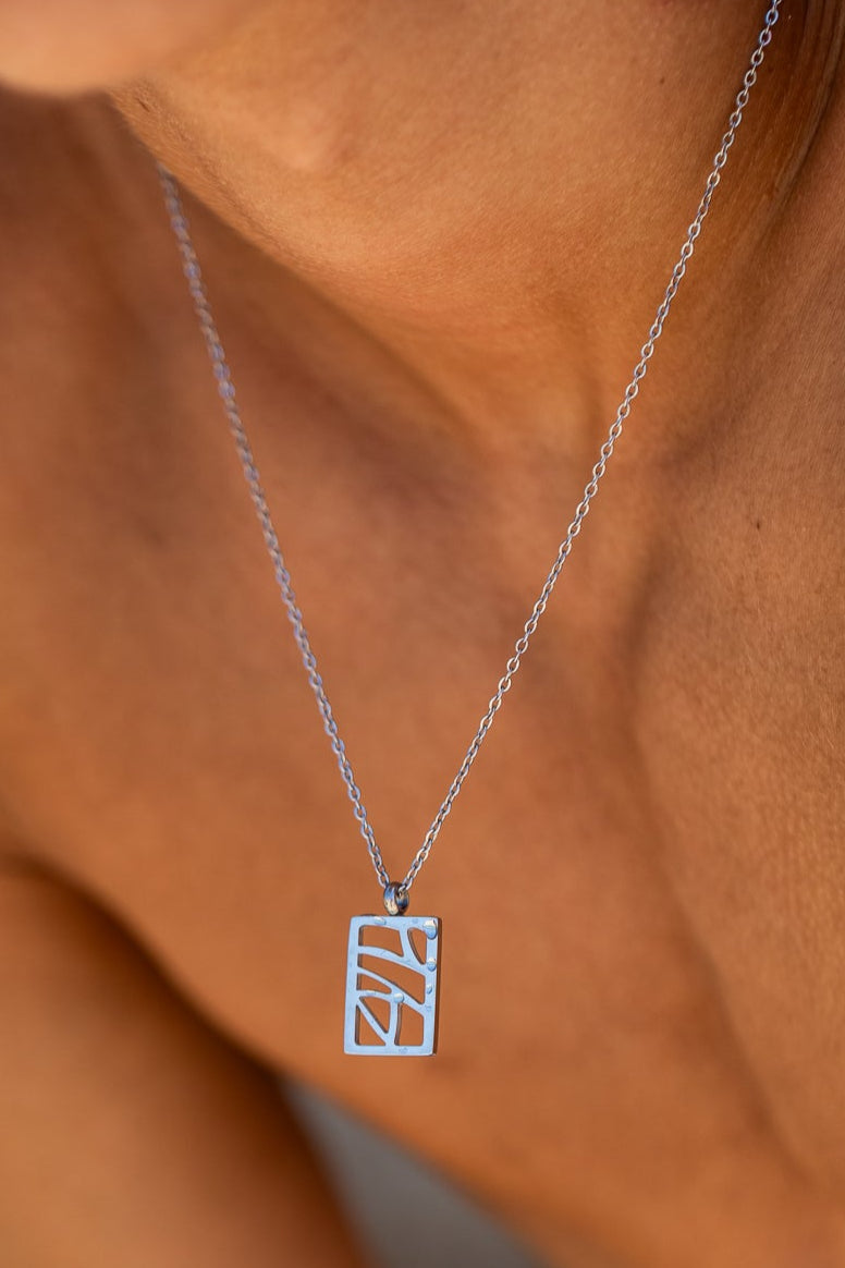 MONSIÈUR NECKLACE
